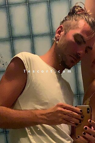 Antix - Escort boy Le Havre