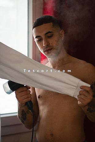 Chinga - Escort boy Lille