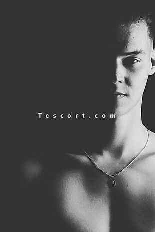 Elluchoboy - Escort boy Porto-Vecchio