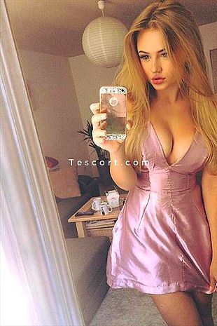 Anda - Girl escort Paris