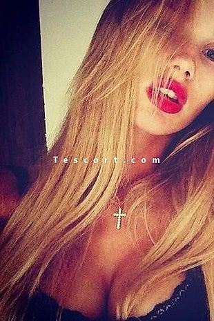 Nina - Escort Girl Paris