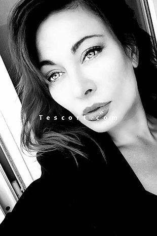 VictoriaCharme - Girl escort Lyon