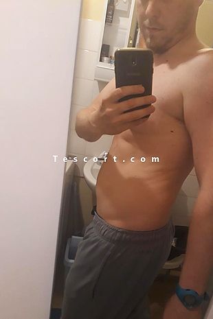 Bryan - Escort Males Lyon