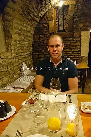 quentin - Escort Hommes Dijon