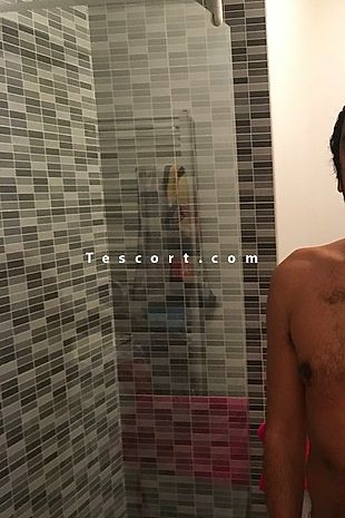 Depacoco - Escort Males Biarritz