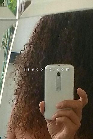 VueSurMer - Escort Girls Metz