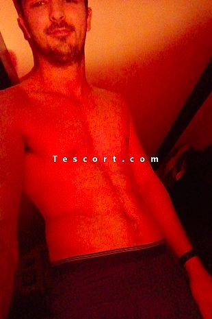 Thomascoquin - Escort boy Biarritz