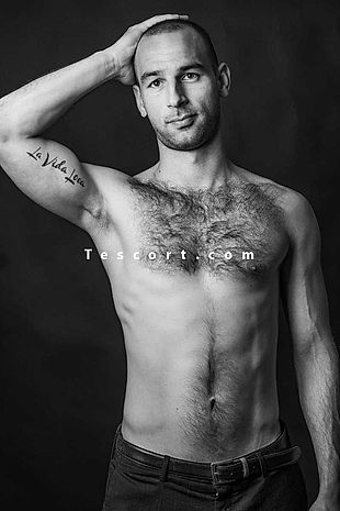 Andrea - Escort boy Paris