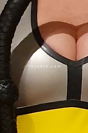 Saylie - Escort girl Paris