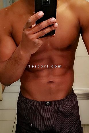 Kevin under - Escort boy Lyon