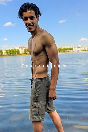 Hicham - Escort boy Paris