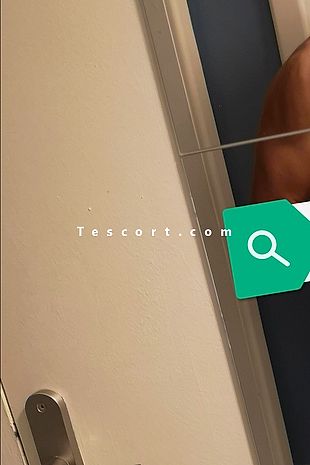 Tomodel - Escort boy Thionville