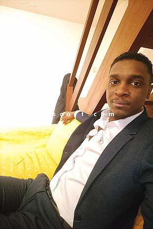 Amadi76 - Escort boy Rouen
