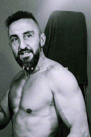 Chris - Escort boy Toulouse