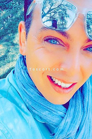 Tiago - Escort boy Beaune