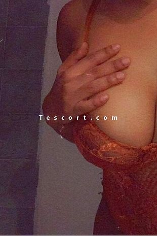 INDY STAR - Escort girl Paris