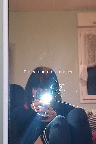Lily - Escort girl Saint-Malo