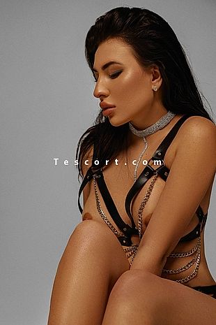 Kira - Escort girl Arcachon