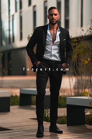 Giovanni - Escort boy Nancy
