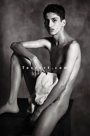Wael - Escort boy Paris