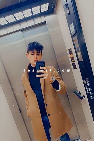 Daemon - Escort boy Orléans