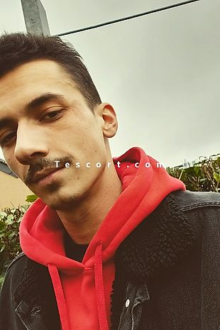 Axel - Escort boy Auray