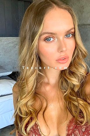 SONATA - Escort girl Paris
