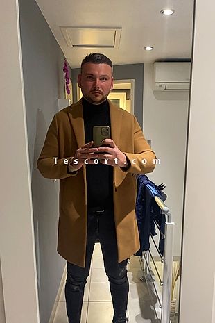 Max13 - Escort boy Marseille