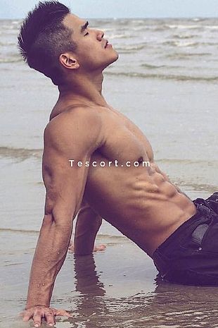 Newmanparis - Escort boy Paris