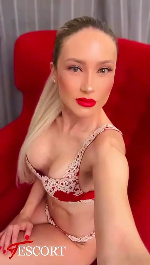 Annastasia 75 Video Background