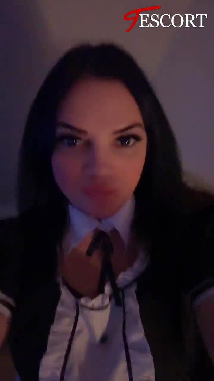 Lola Hot Video Background