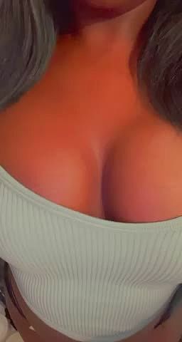 Kellylaplussexy Vidéo Arrière-plan