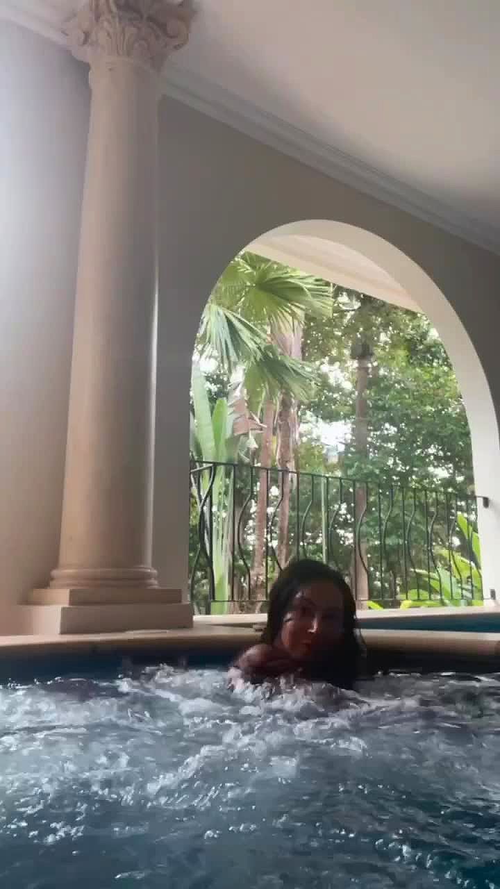 Yasmeenvip Video Background