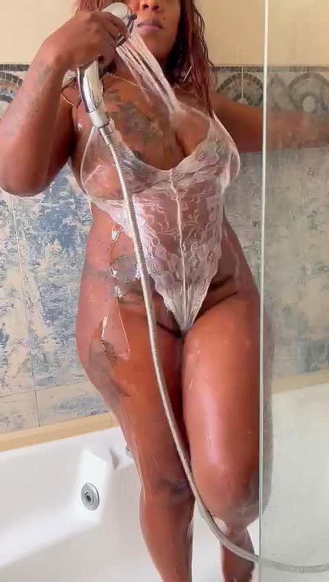 camila Video Background