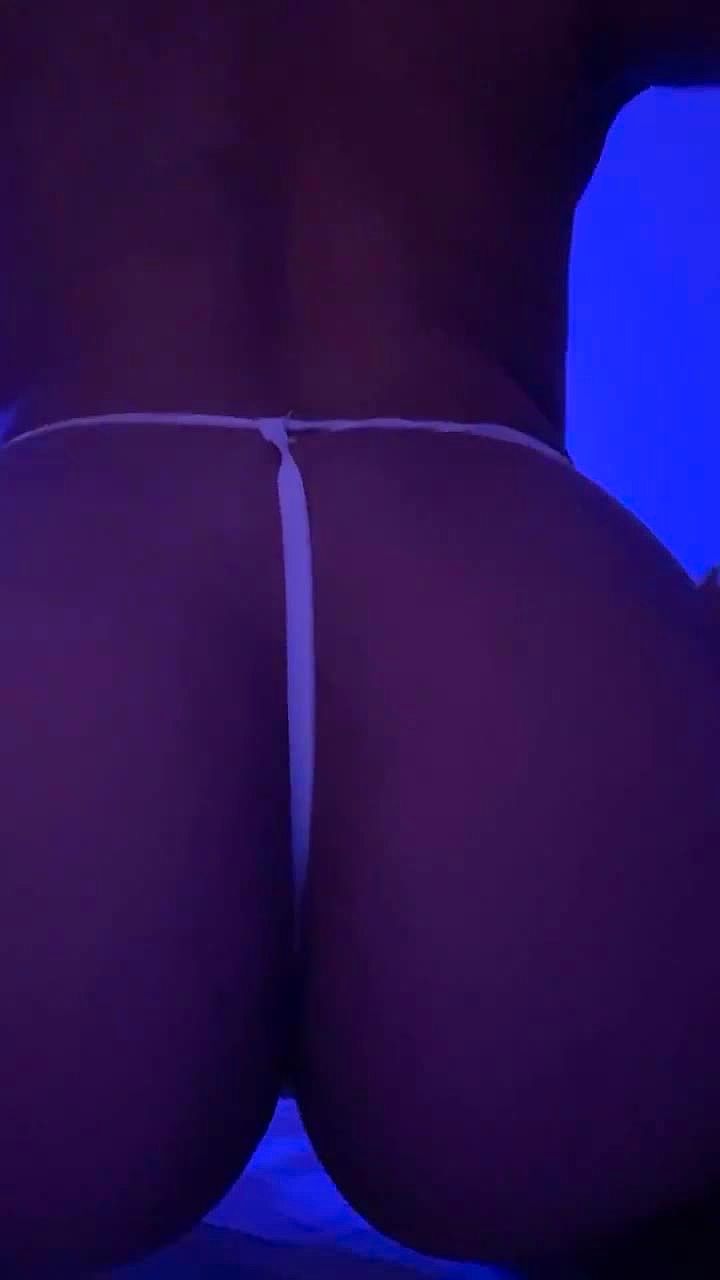 Bianca Video Background