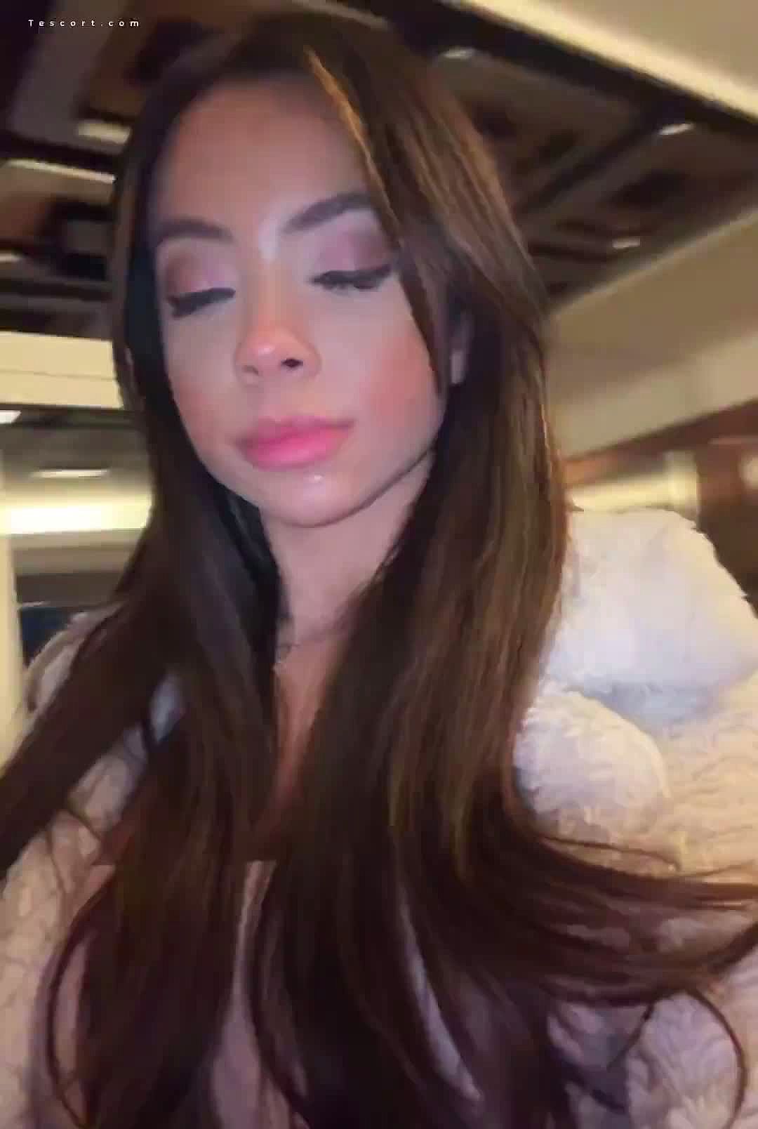 BIANCA PRADO Video Background