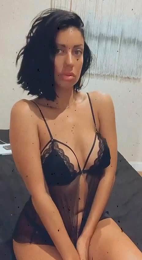 Karinel Video Background