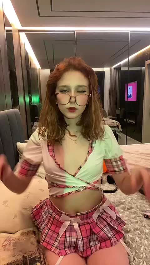 Zlata Video Background