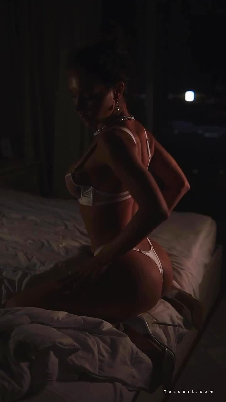 Darina_duo Video Background