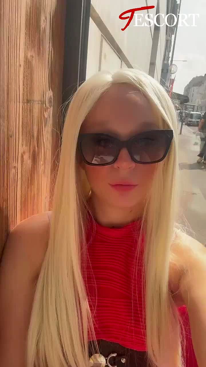 Stacey (DUO) Video Background