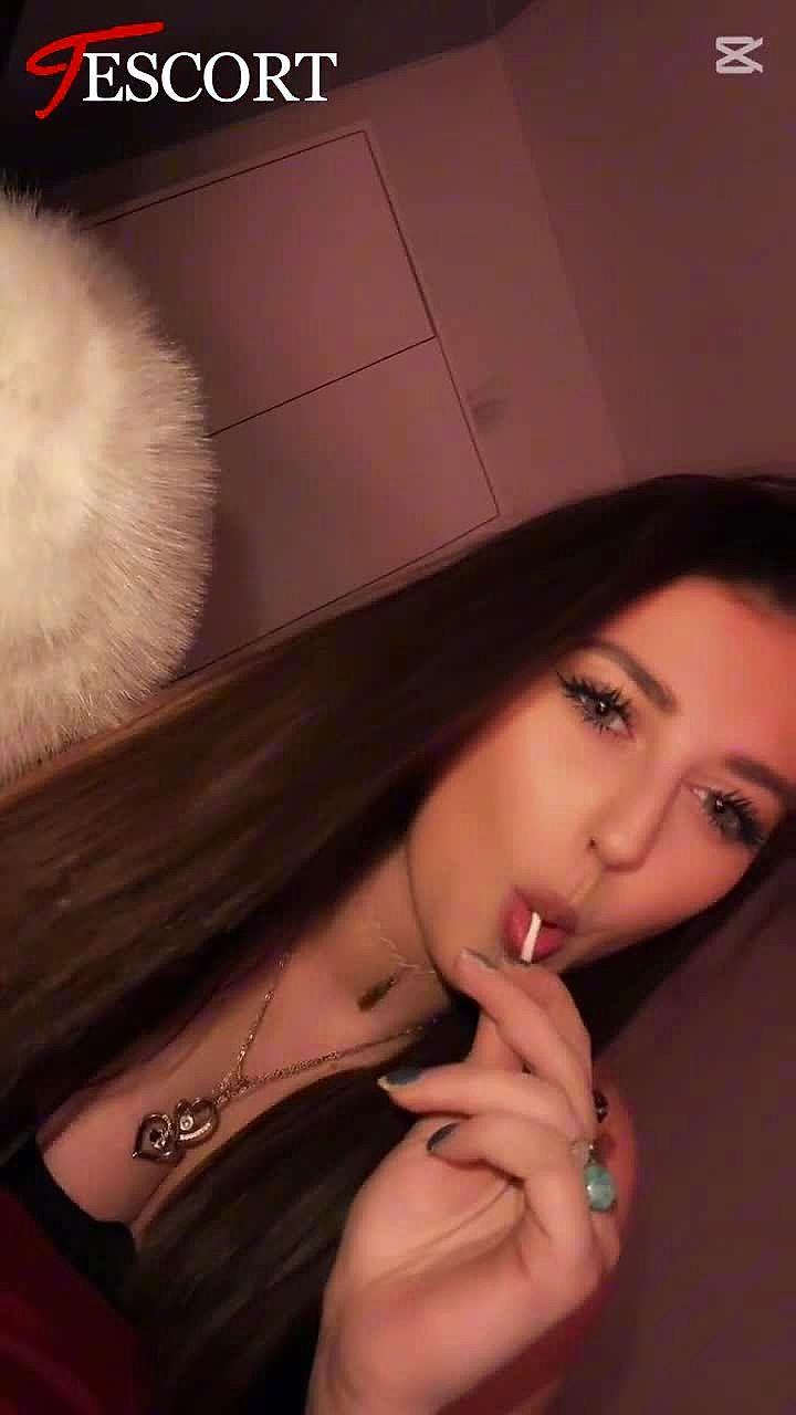 ELLA-D'OR Vidéo Arrière-plan