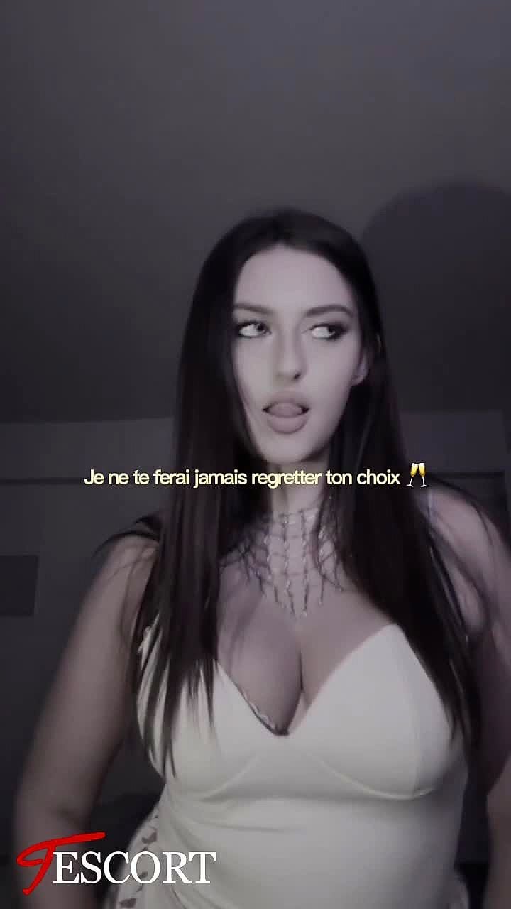ELLA-FRANCAISE Vidéo Arrière-plan