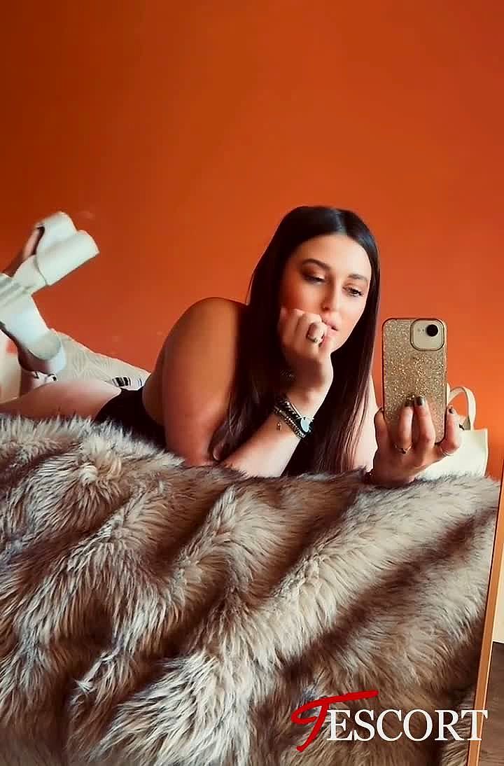 ELLA-TOULOUSE Vidéo Arrière-plan