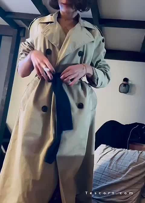 Lylygee Video Background