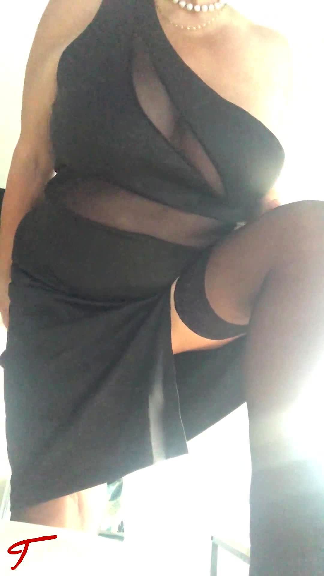 KarinefrancaiseAIRE SUR ADOUR Video Background