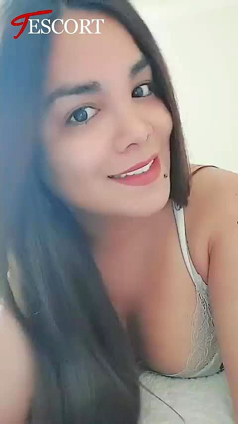 MAYTHE. JOLIE TRANS Video Background