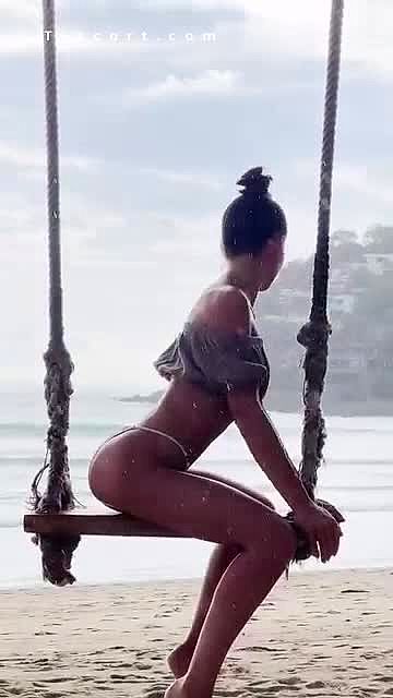 MARIANNA Video Background