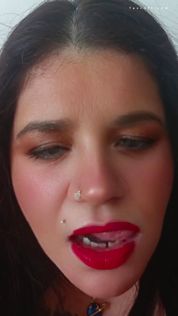 Linda Video Background