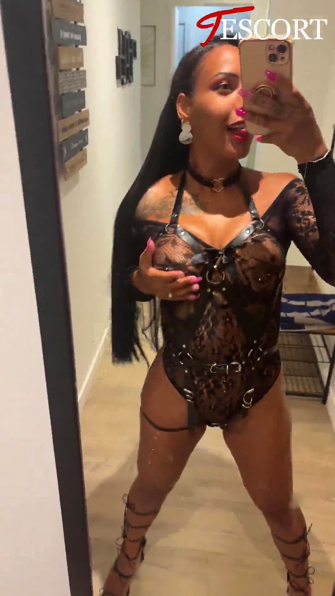 Mayra Video Background