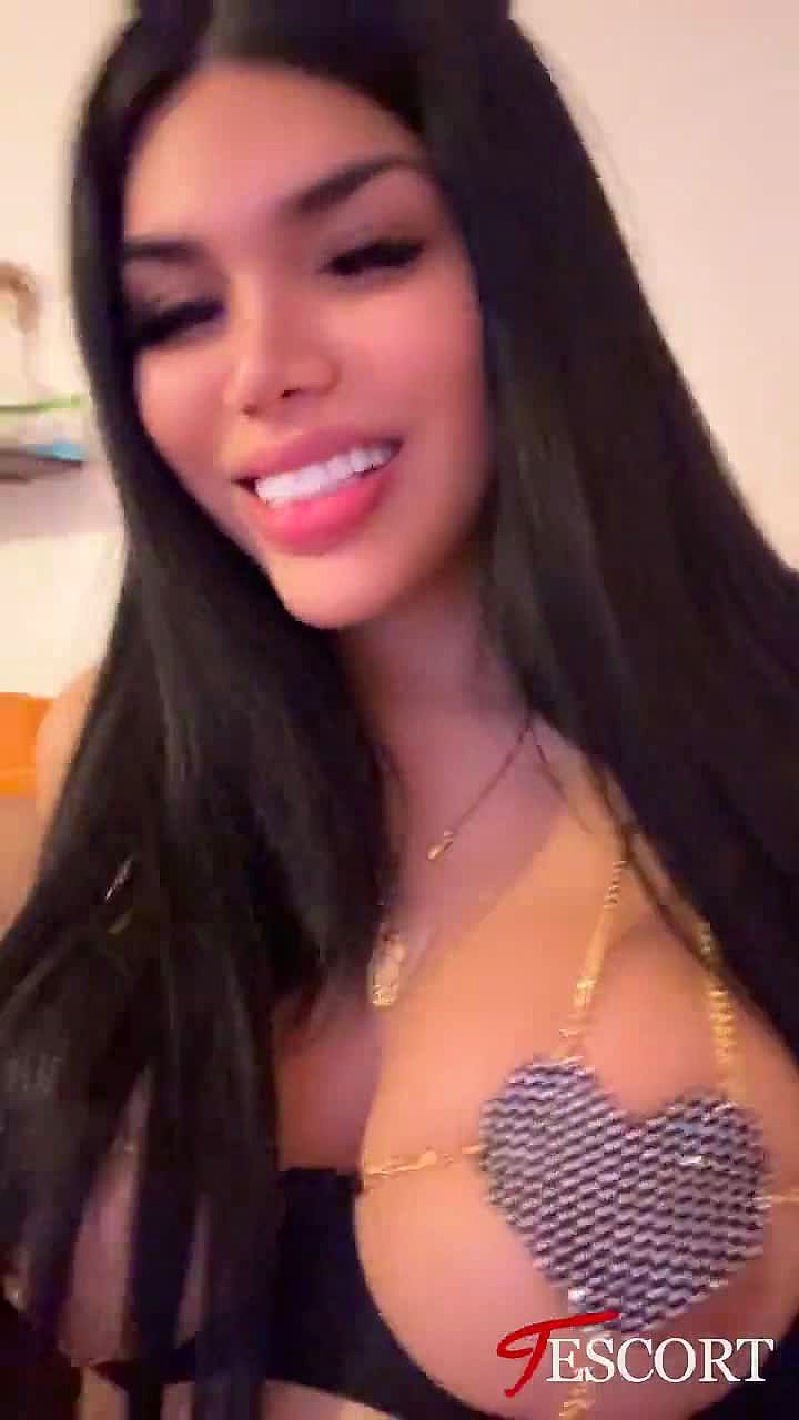 Lucciana Bella Vidéo Arrière-plan